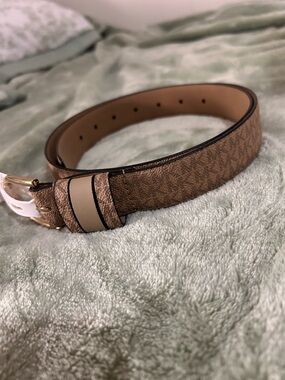 Michael Kors Women's Signature Logo Skinny Belt